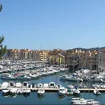L'amiraute 150m De La Apartment