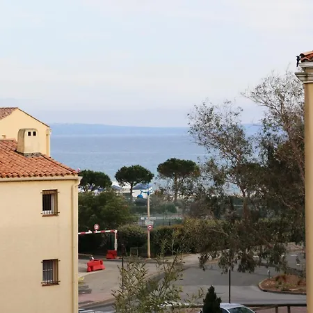 L'amiraute 150m De La Lejlighed *