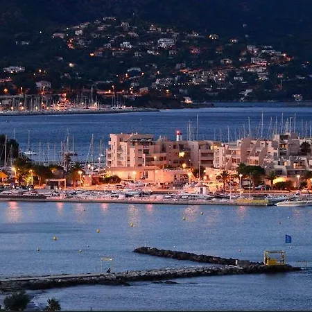 L'amiraute 150m De La * Bormes-les-Mimosas