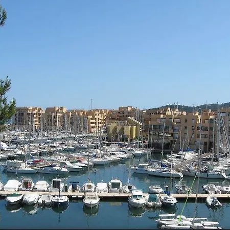 L'amiraute 150m De La Lejlighed