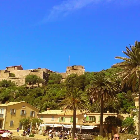 L'amiraute 150m De La